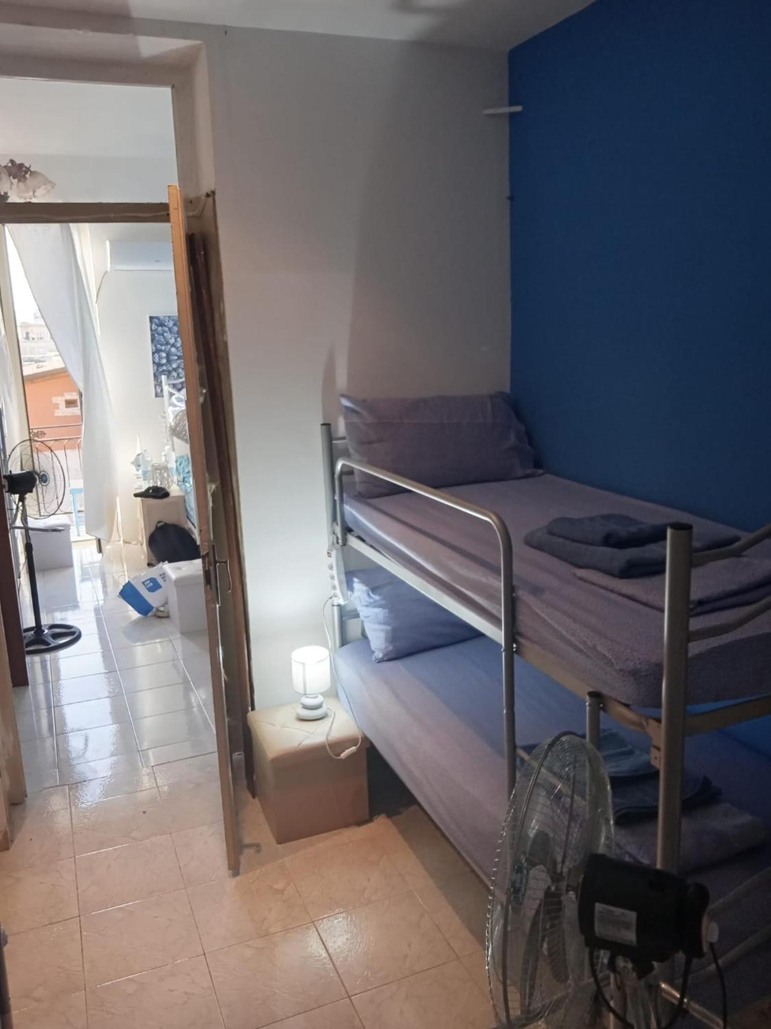 Casa Amari Zisa Hostal *